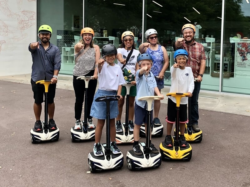 Groupe de personne en Segway
