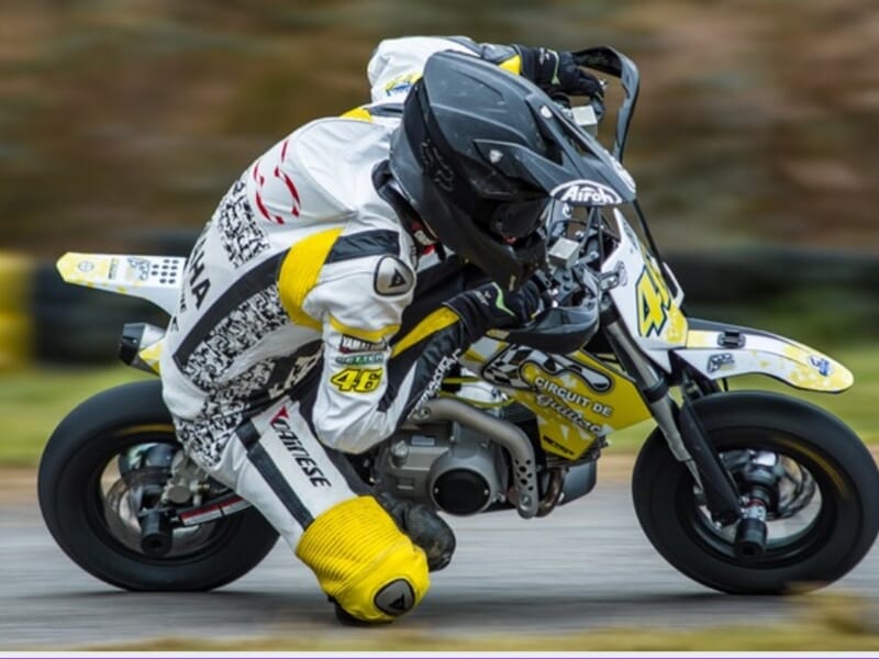 Supermotard sur circuit