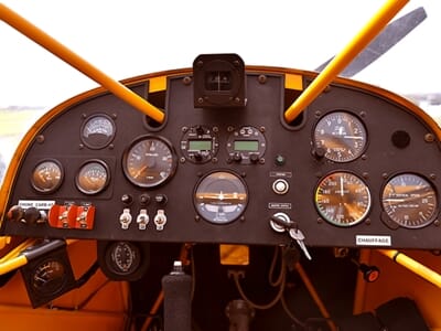 Initiation au Pilotage d'Avion à Saumur - Aérodrome de Saint-Florent
