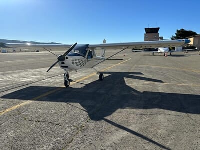 Baptême en Avion ULM près de Marseille - Aéroport du Castellet