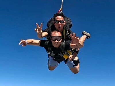 Saut en Parachute en Tandem à Dijon - Aéroport de Dijon-Bourgogne
