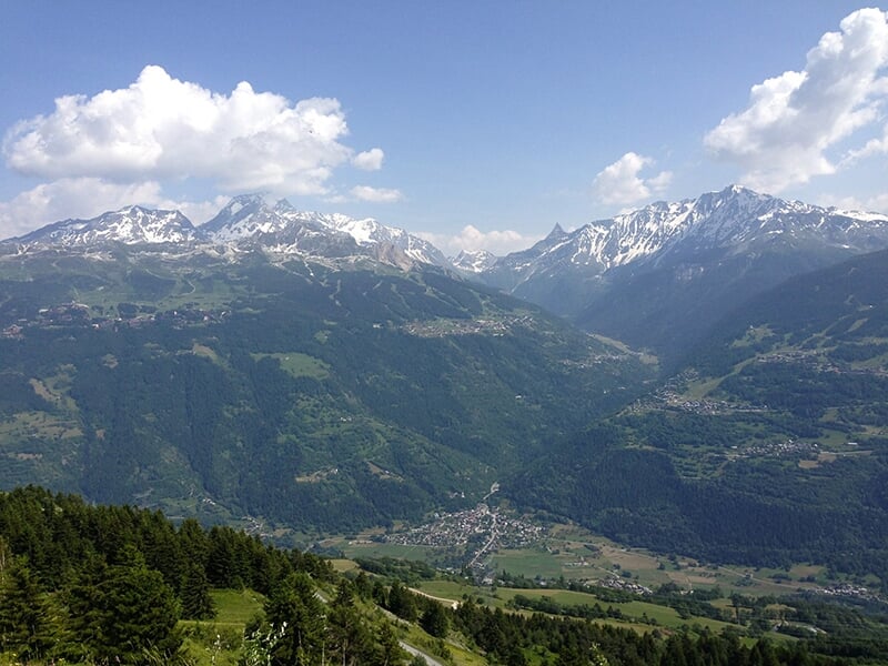 Une vue magnifique sur la vallée de la Tarentaise en plain coeur de la Savoie