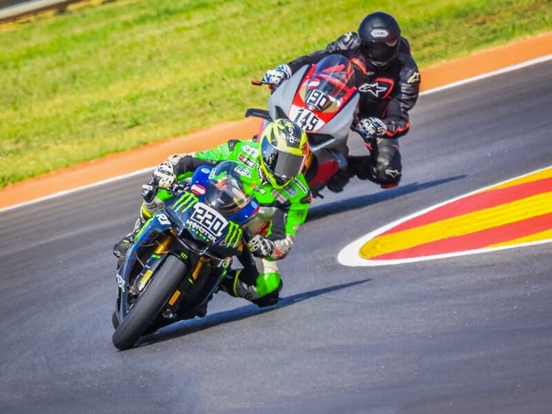 Journée de roulage sur le circuit d'Alcarras en Espagne