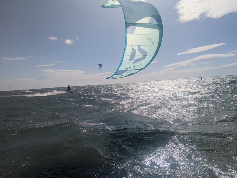 Cours de kitsurf en mer