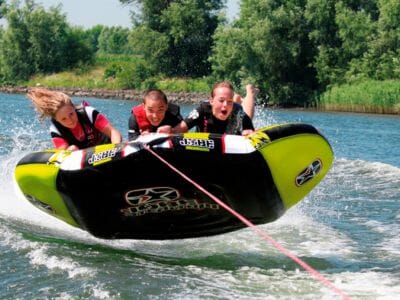 Randonnée en Jet Ski et Bouée tractée sur la base nautique d'Issoire