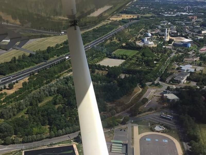Vue aérienne sur l'agglomération toulousaine