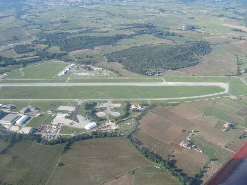Base ULM de Cuers vue du ciel.