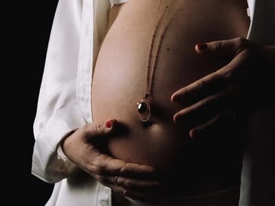 Shooting Photo de Grossesse à Clermont-Ferrand