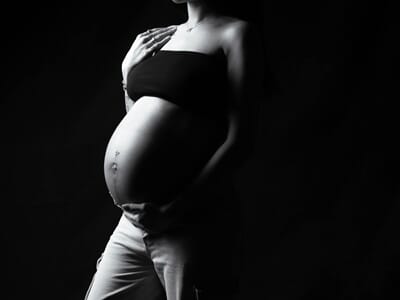 Shooting avec une Photographe de Grossesse près de Cergy-Pontoise