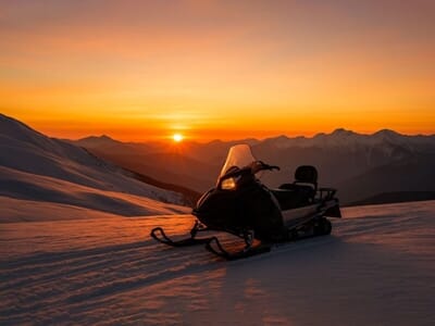 Randonnée en Motoneige près des Alpes-Maritimes en Italie