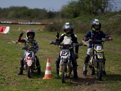 Stage de Pilotage Motocross Enfant au Circuit Karting de Lessay