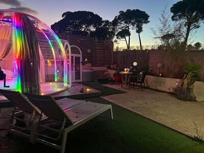 Nuit Insolite dans une Love Bulle à Fréjus