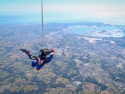 Saut en Parachute près de Vannes