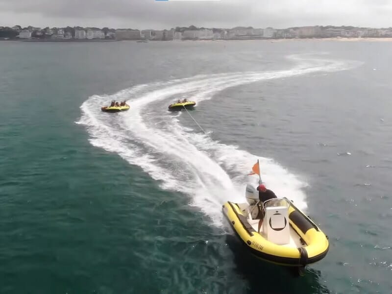 Bouée Tractée dans la Baie de Saint-Jean-de-Luz - Ciboure